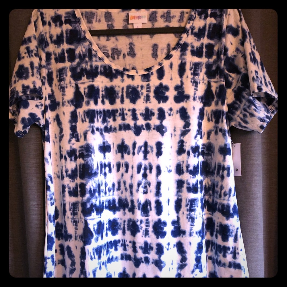 Lularoe Classic T - large